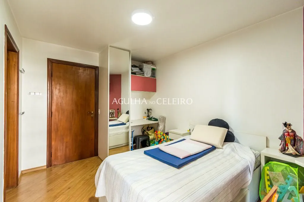 Venda/Moema: 04 suítes no melhor de Moema Pássaros! – AP7001