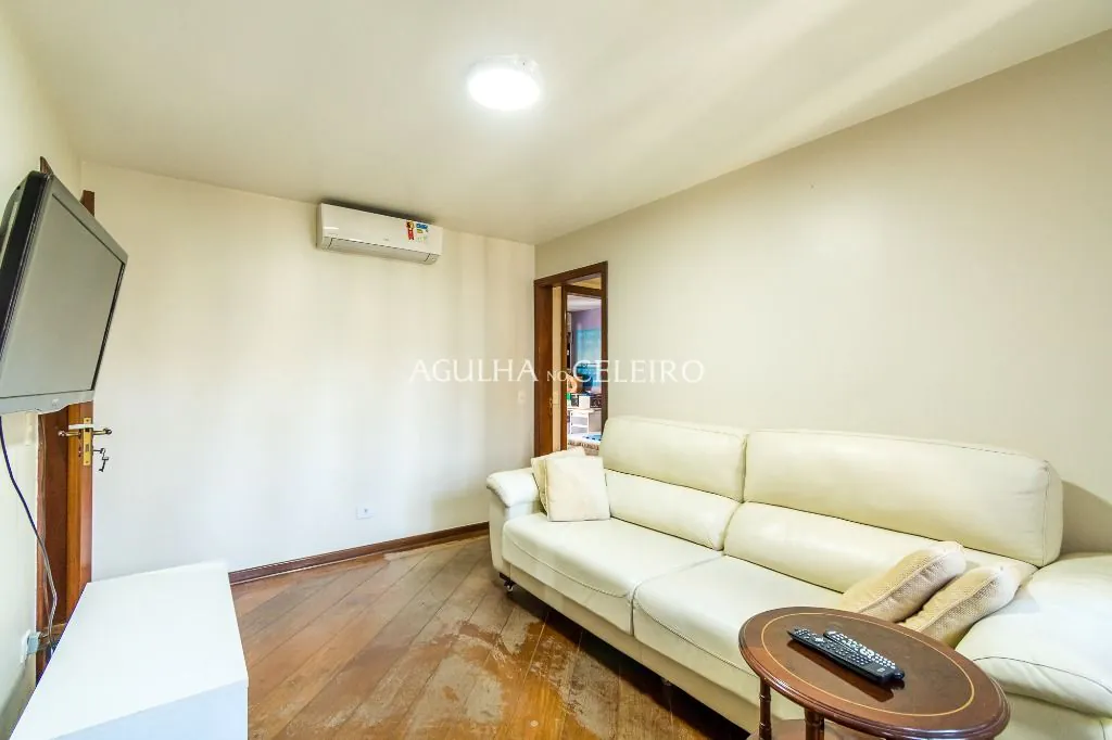 Venda/Moema: 04 suítes no melhor de Moema Pássaros! – AP7001