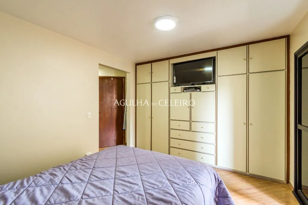 Venda/Moema: 04 suítes no melhor de Moema Pássaros! – AP7001