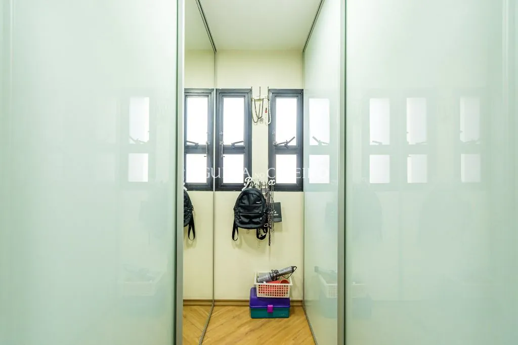 Venda/Moema: 04 suítes no melhor de Moema Pássaros! – AP7001