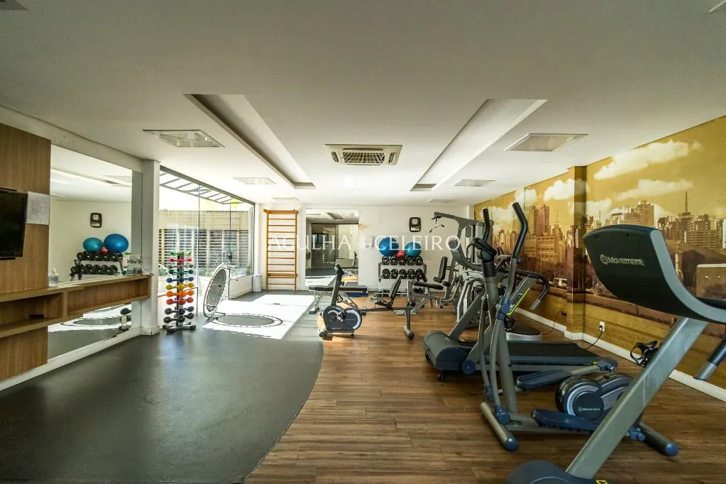 Venda/Moema: 04 suítes no melhor de Moema Pássaros! – AP7001