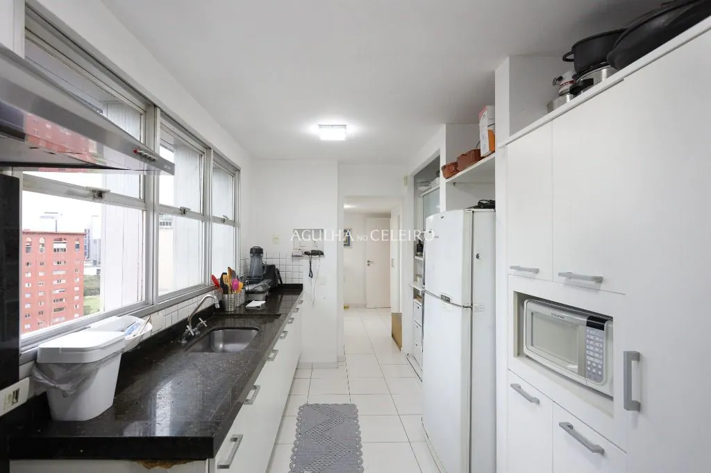 Venda/Itaim: 360 graus de vista! – AP7902