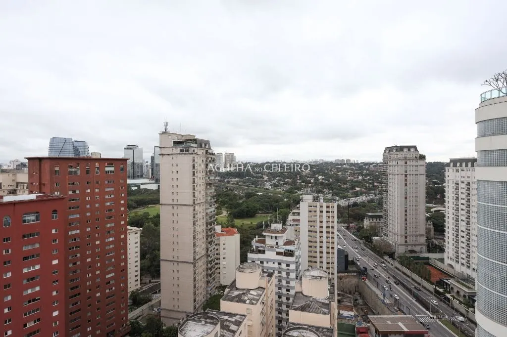 Venda/Itaim: 360 graus de vista! – AP7902