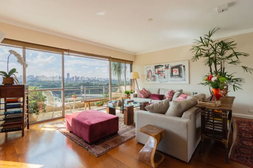 Vista incrível em localização desejada no Alto de Pinheiros. – AP7904