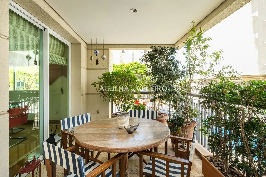 Venda/Vila Nova Conceição: Para acordar sorrindo! – AP7988