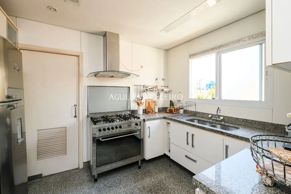 Venda/Vila Nova Conceição: Para acordar sorrindo! – AP7988