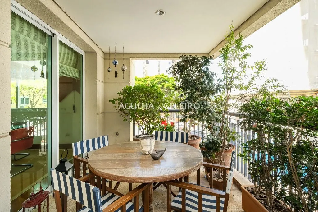 Venda/Vila Nova Conceição: Para acordar sorrindo! – AP7988