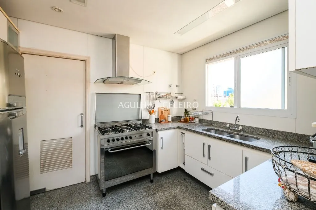 Venda/Vila Nova Conceição: Para acordar sorrindo! – AP7988