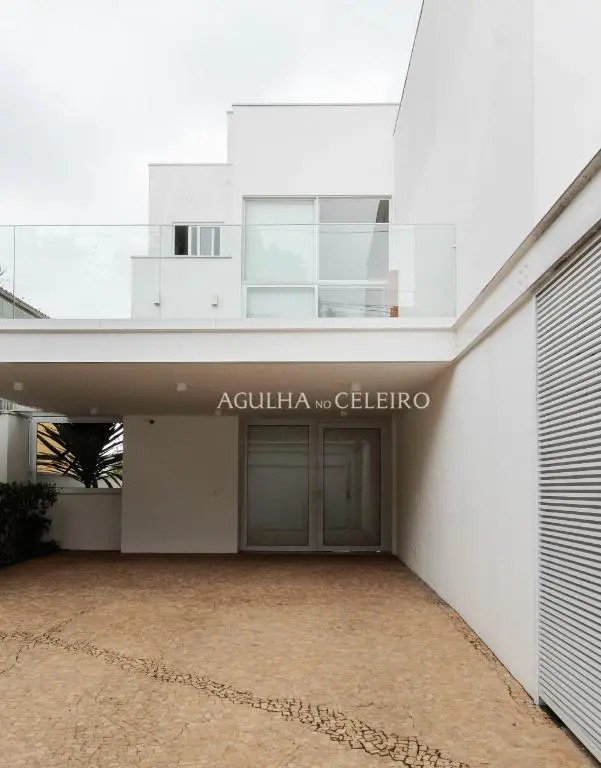 Casa moderna na Vila Madalena novinha em folha esperando por você – CA0428