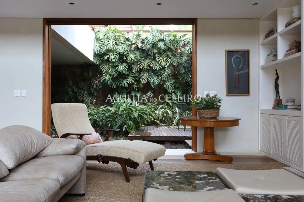 Venda/Quinta da Baroneza: magnifica casa com amplo terreno – CA0831