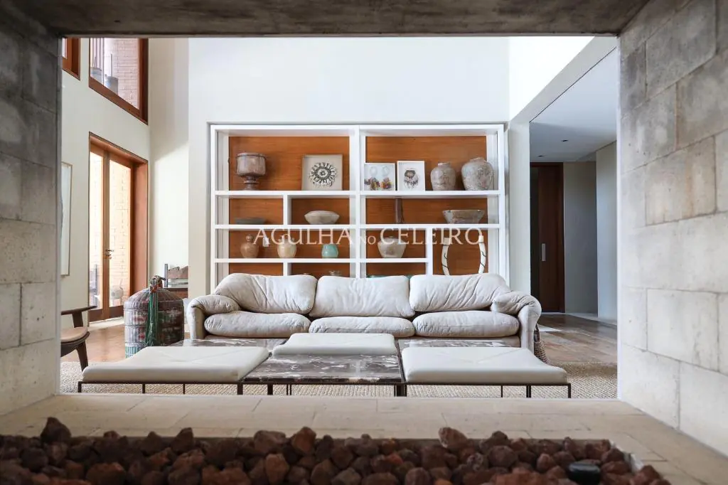 Venda/Quinta da Baroneza: magnifica casa com amplo terreno – CA0831