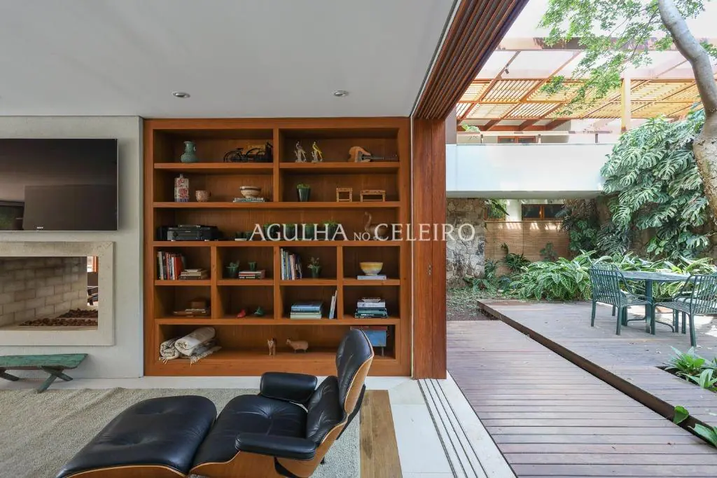 Venda/Quinta da Baroneza: magnifica casa com amplo terreno – CA0831