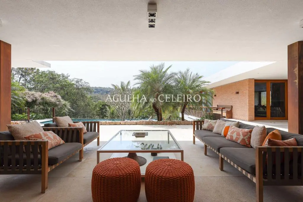 Venda/Quinta da Baroneza: magnifica casa com amplo terreno – CA0831