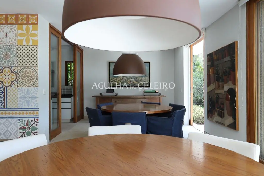 Venda/Quinta da Baroneza: magnifica casa com amplo terreno – CA0831