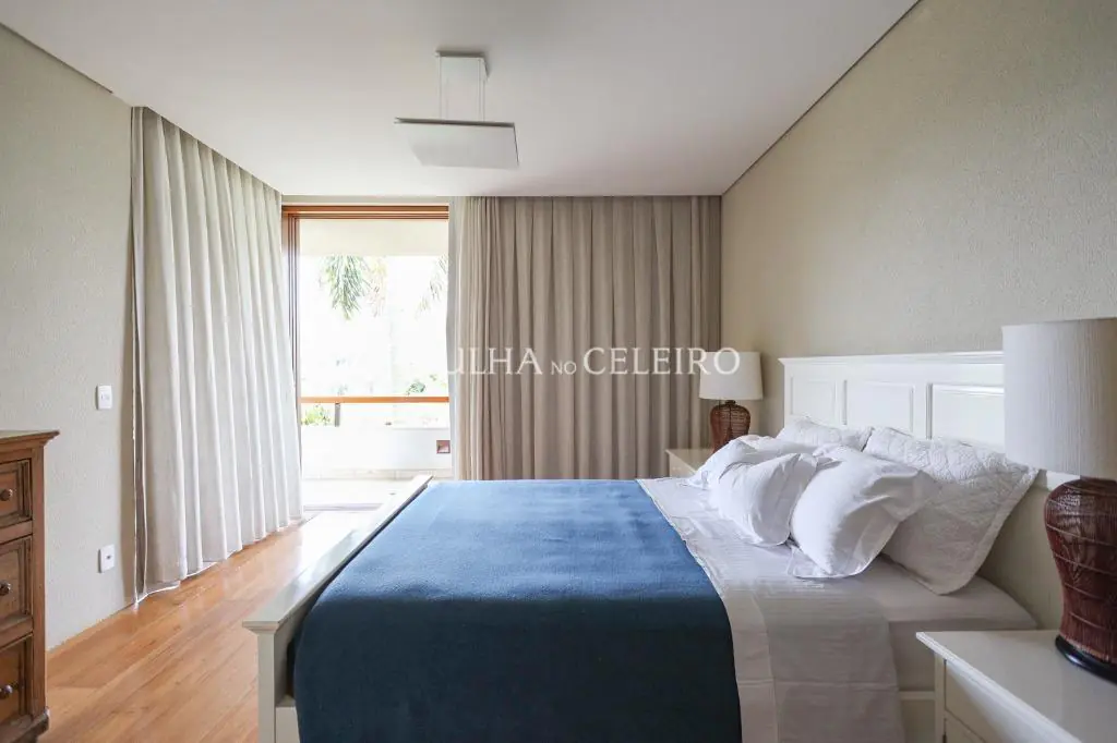 Venda/Quinta da Baroneza: magnifica casa com amplo terreno – CA0831