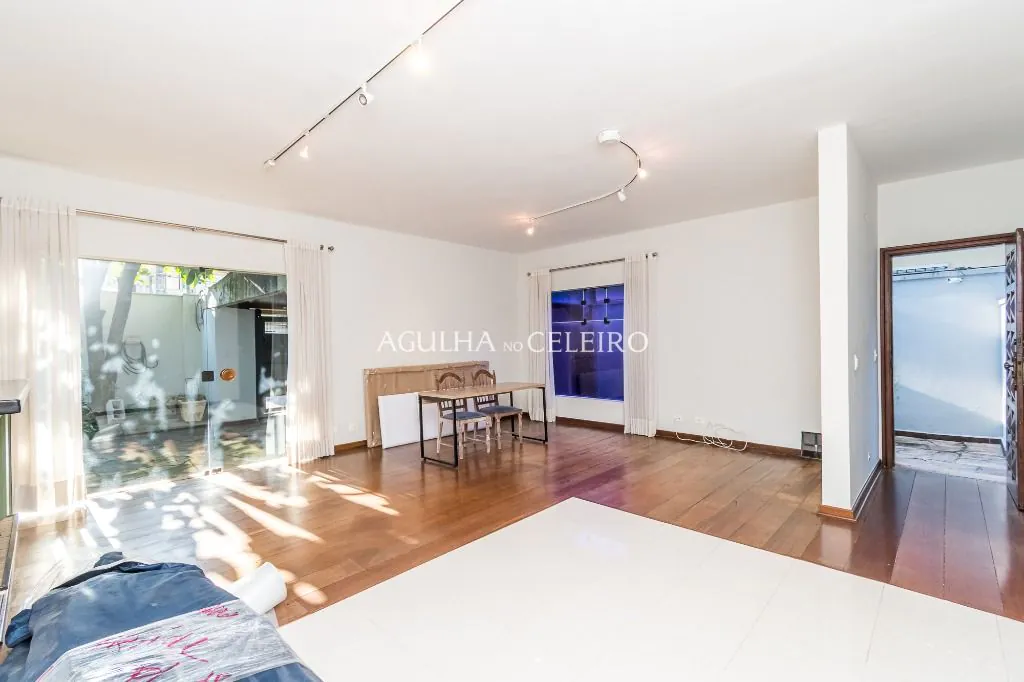 Venda/Moema: Excelente Localização! – CA1014