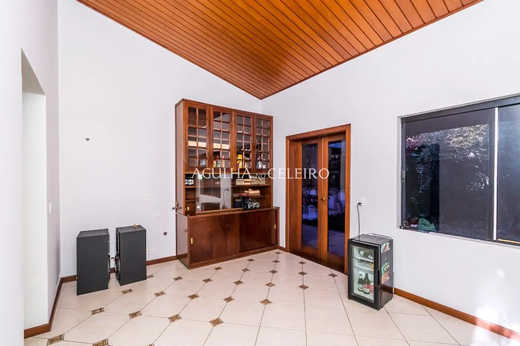 Venda/Moema: Excelente Localização! – CA1014