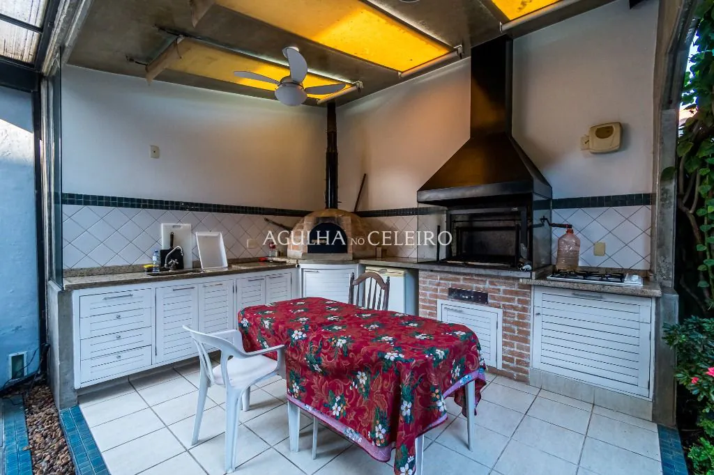 Venda/Moema: Excelente Localização! – CA1014