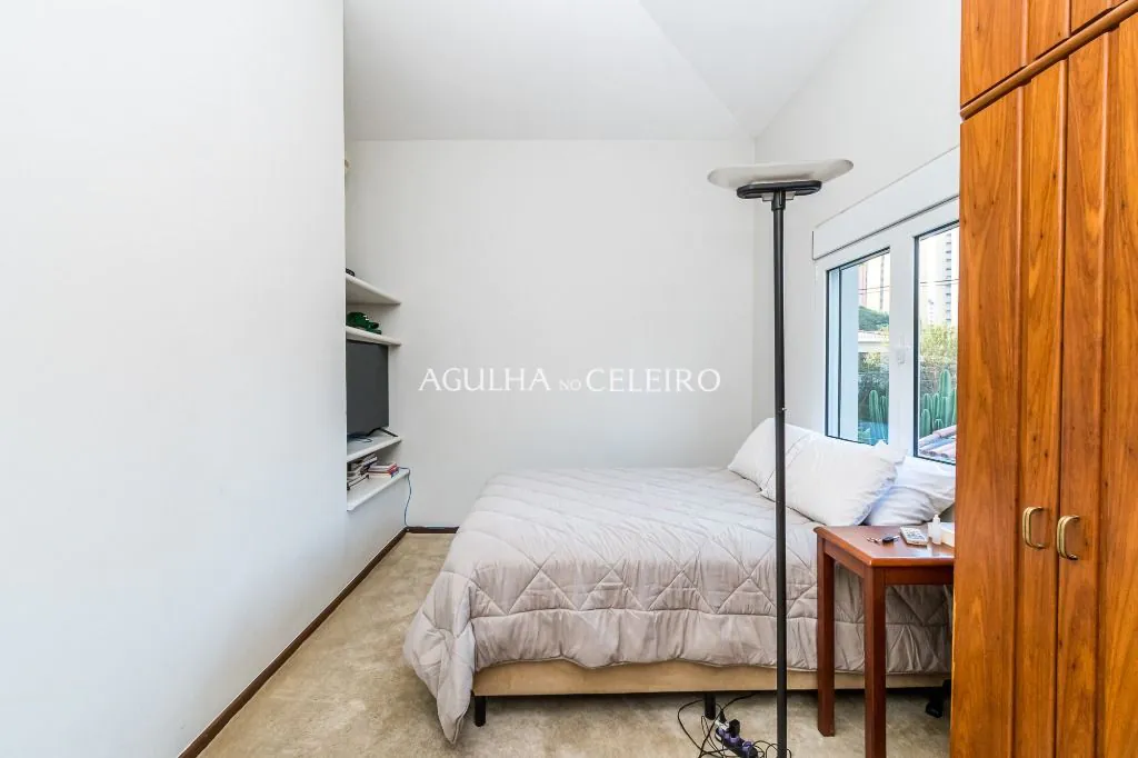 Venda/Moema: Excelente Localização! – CA1014