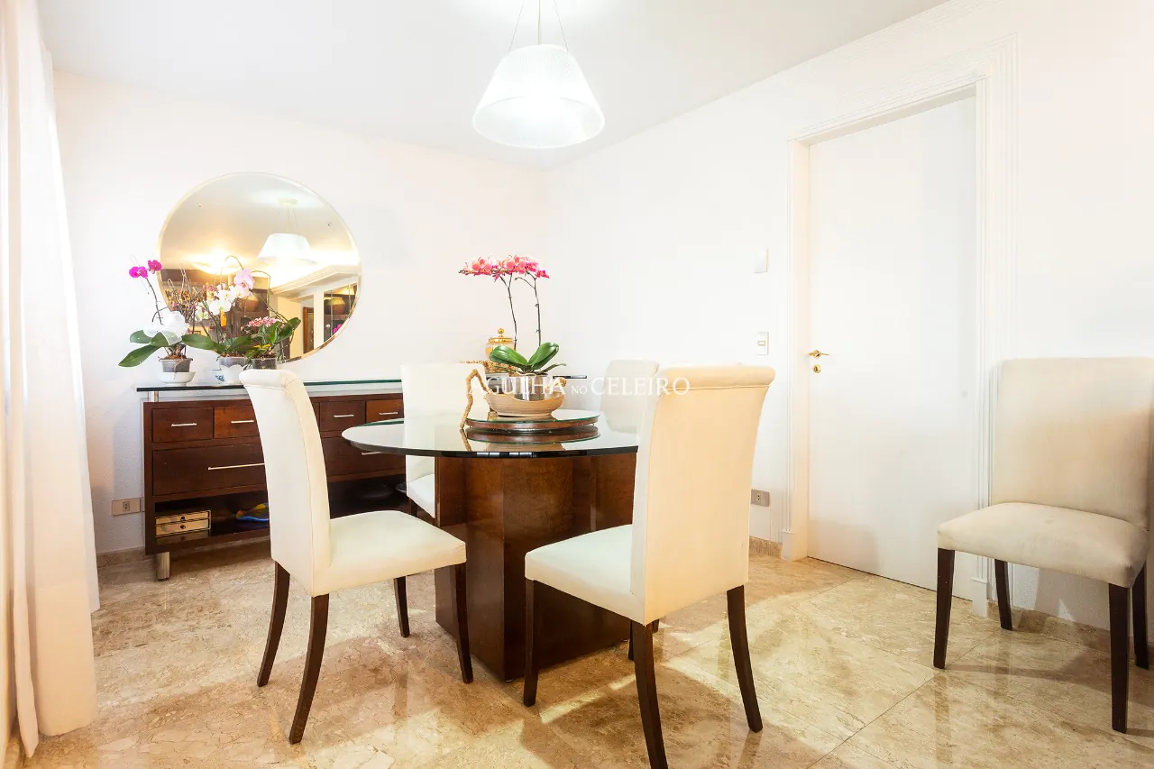 Venda/Moema: Andar alto, amplo e com luminosidade garantida. – 10166