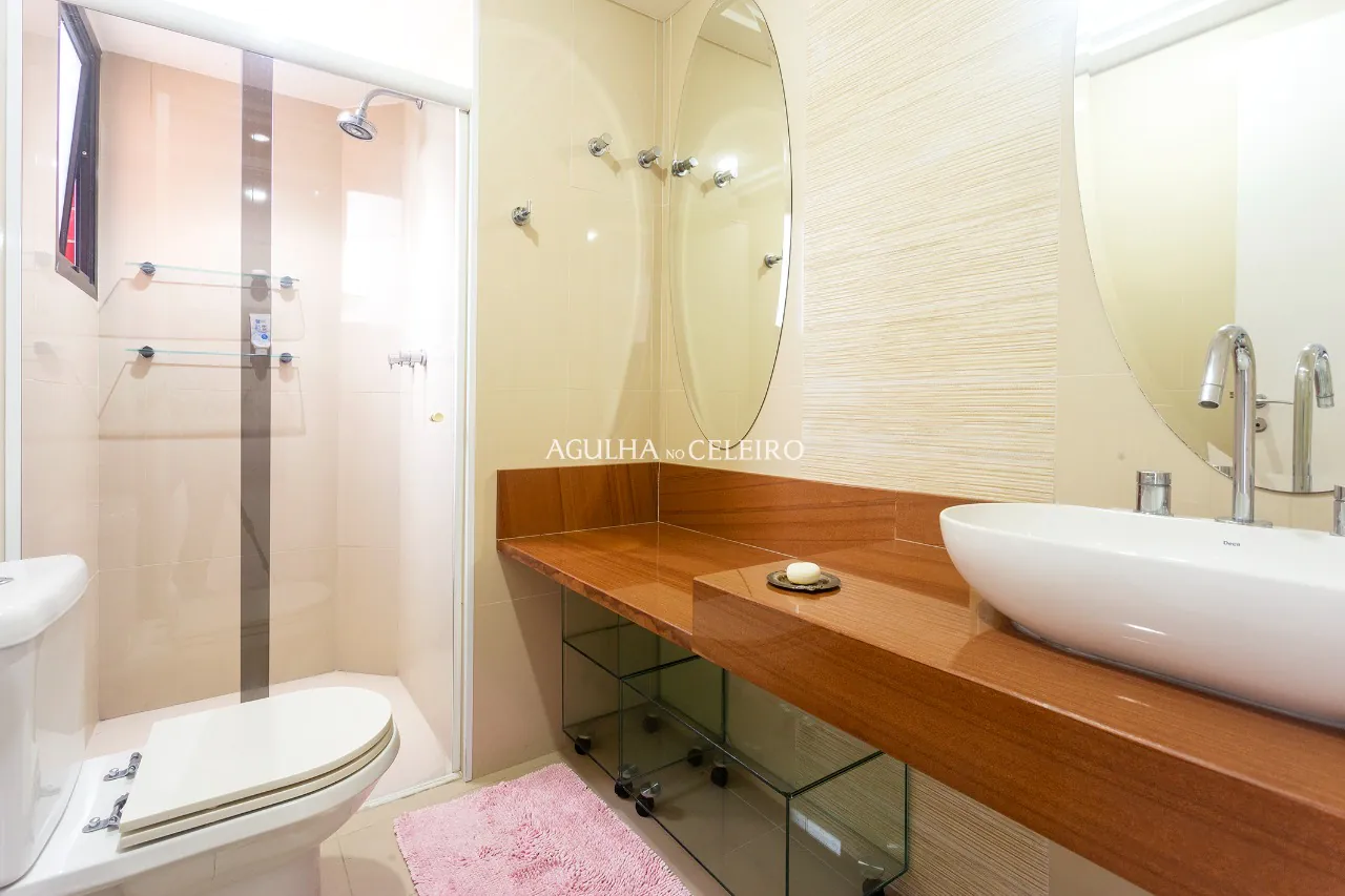 Venda/Moema: Andar alto, amplo e com luminosidade garantida. – 10166