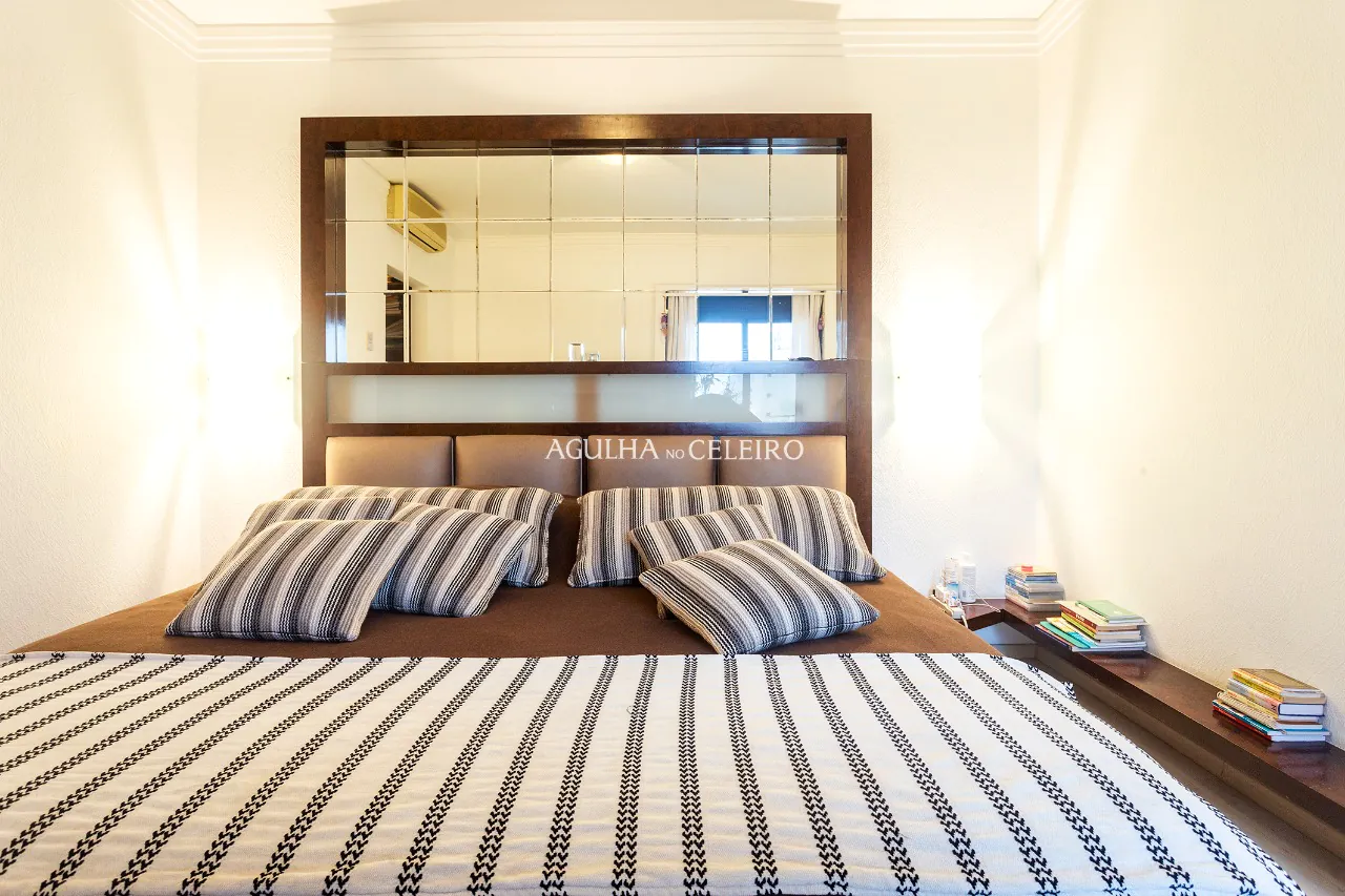 Venda/Moema: Andar alto, amplo e com luminosidade garantida. – 10166