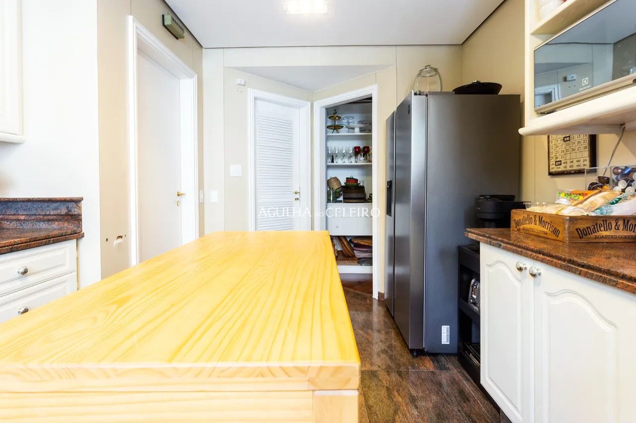 Ibira como quintal de casa. Apê à venda no melhor da Vila Nova Conceição – 12340 - CHM_IMG_0401