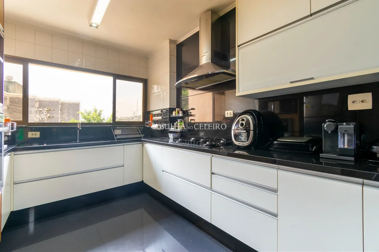 Apê com “cara” de casa e vista para copa das árvores à venda na Vila Madalena – 13179 - DSC_3315