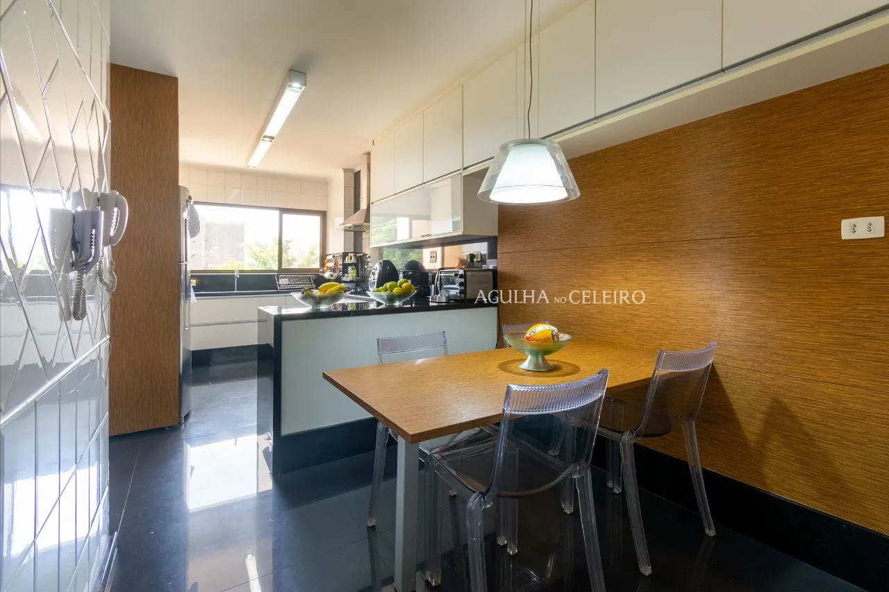 Apê com “cara” de casa e vista para copa das árvores à venda na Vila Madalena – 13179 - DSC_3327