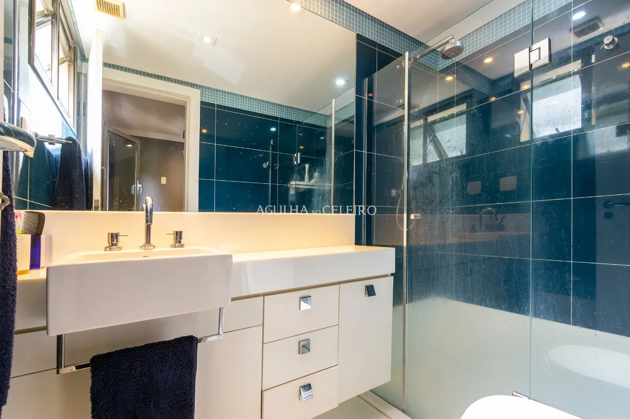 Apê com “cara” de casa e vista para copa das árvores à venda na Vila Madalena – 13179 - DSC_3312