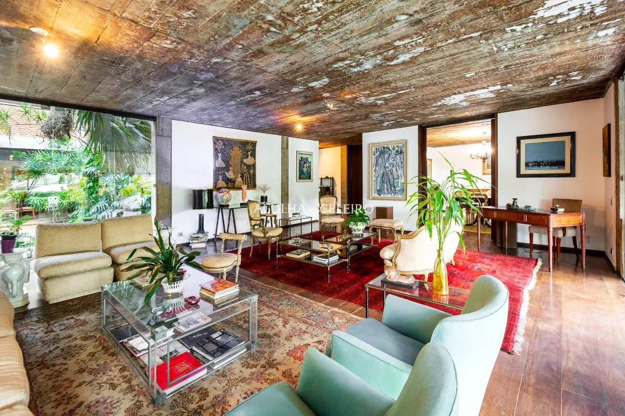 Casa com design robusto assinada por Carlos Bratke para venda ou locação no Jardim Guedala – 13371 - DSC_9541