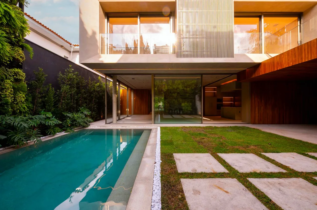 Casa com projeto maravilhoso no Jardim América – 13528