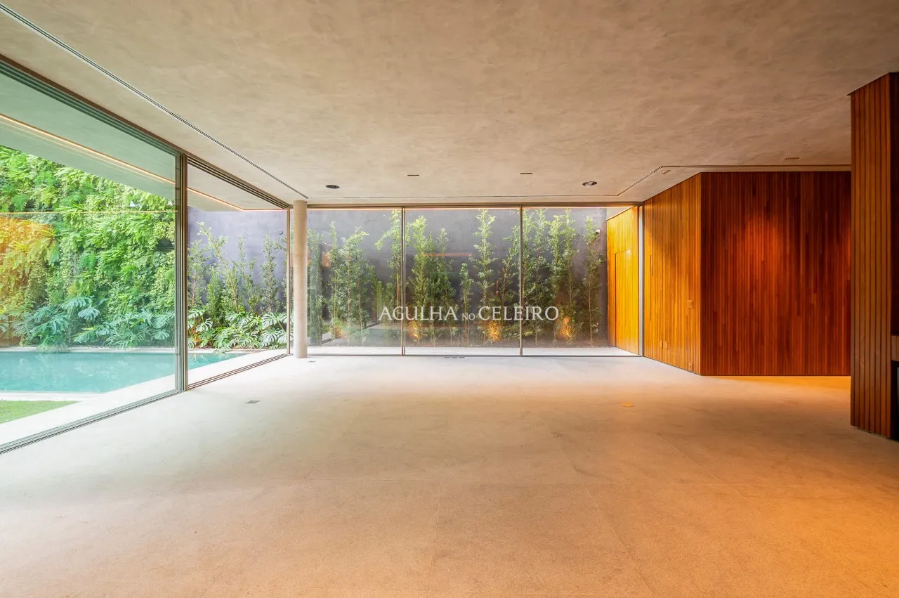 Casa com projeto maravilhoso no Jardim América – 13528