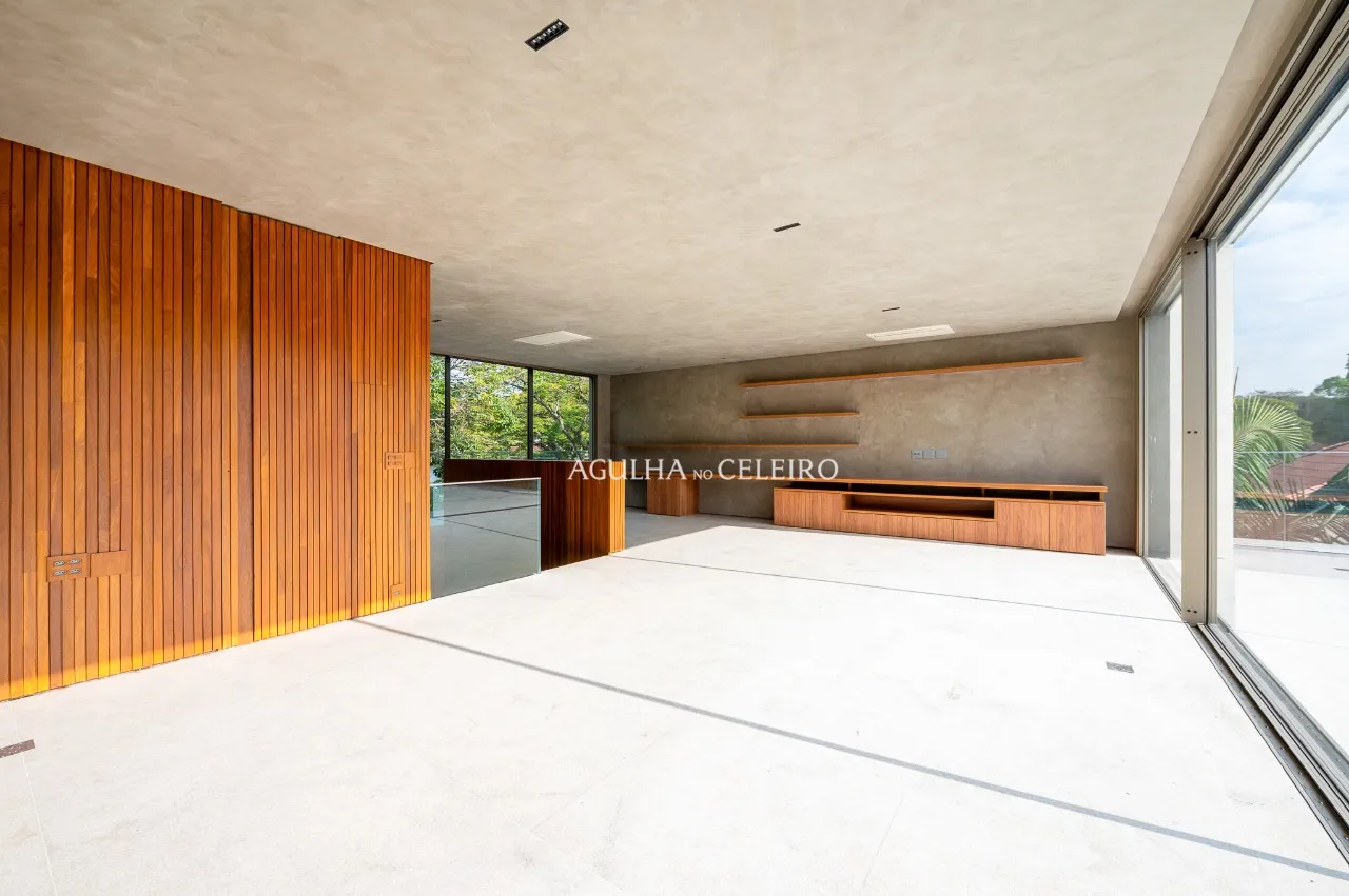 Casa com projeto maravilhoso no Jardim América – 13528