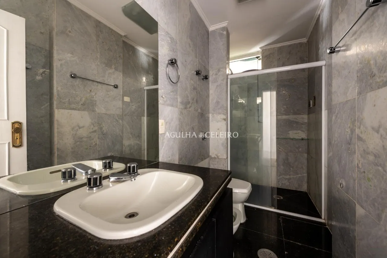 Apartamento com muita luz e uma varandinha charmosa à venda no Itaim Bibi. – 8870 - imovel-29231-20