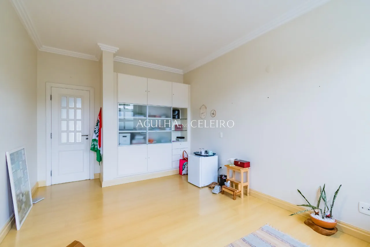 Venda/Jardim Guedala: Casa em rua tranquila. – 9296 - 9296_COMLOGO-54