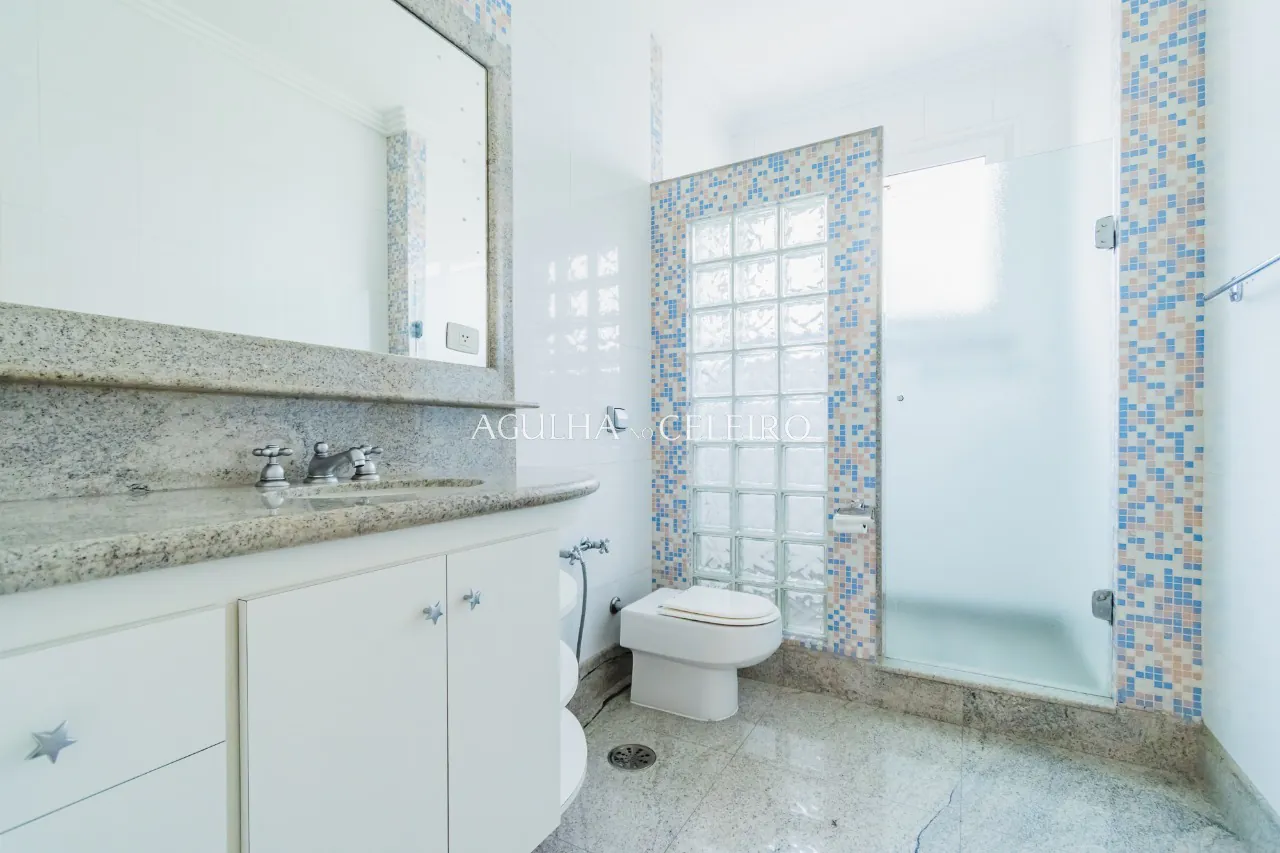 Venda/Jardim Guedala: Casa em rua tranquila. – 9296 - 9296_COMLOGO-58