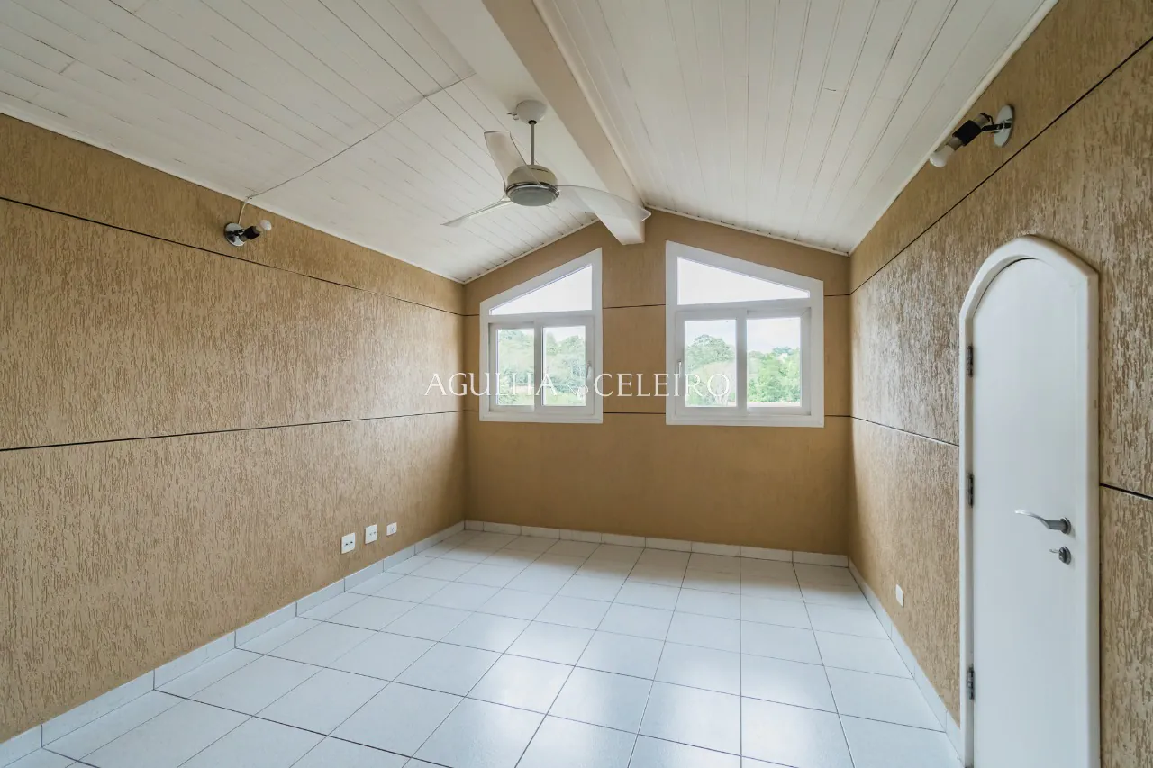 Venda/Jardim Guedala: Casa em rua tranquila. – 9296 - 9296_COMLOGO-63