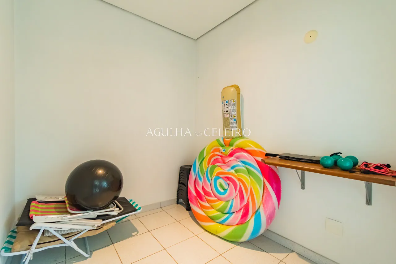 Venda/Jardim Guedala: Casa em rua tranquila. – 9296 - 9296_COMLOGO-42