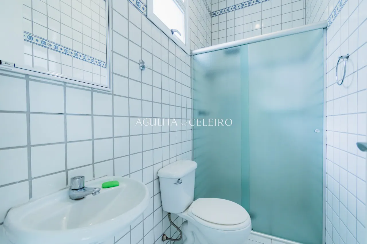 Venda/Jardim Guedala: Casa em rua tranquila. – 9296 - 9296_COMLOGO-41