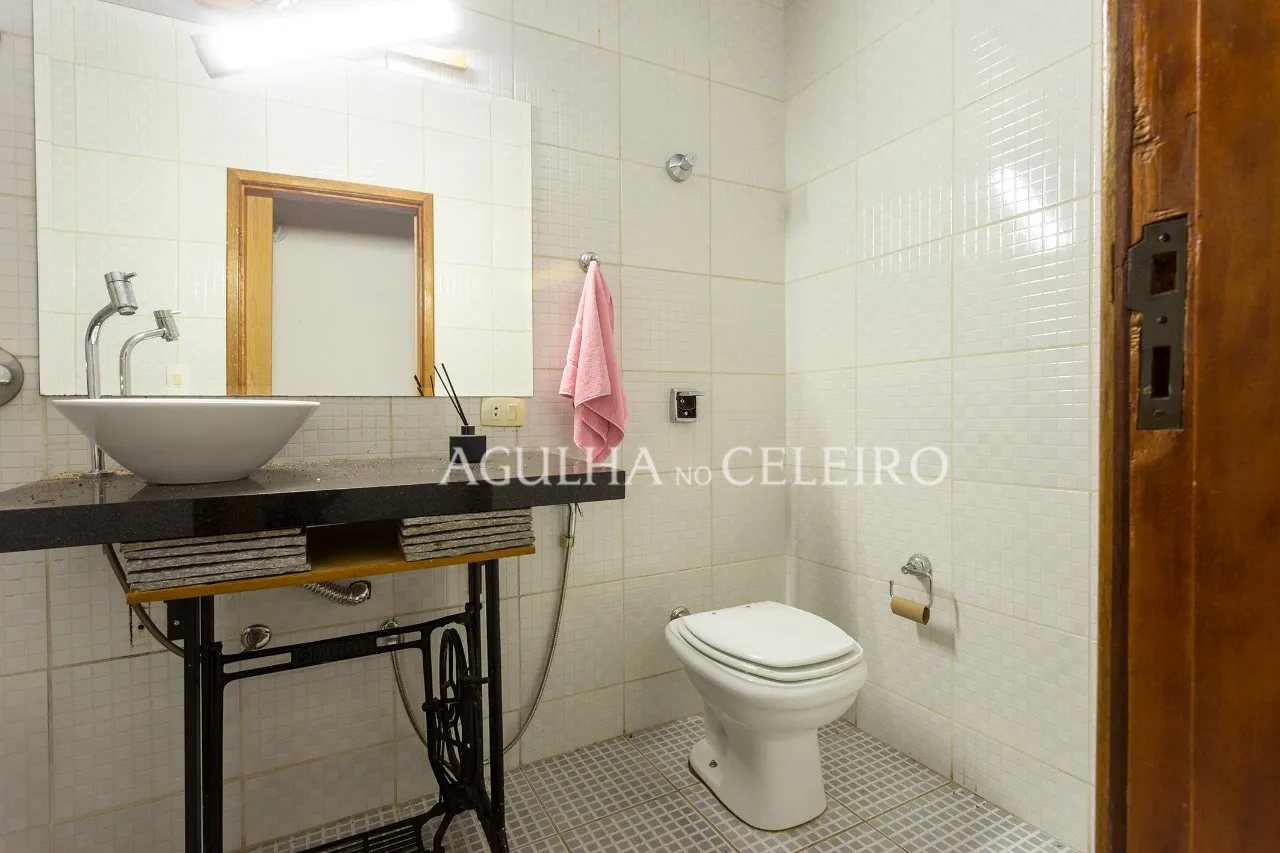 Venda/Moema: No coração do bairro ampla casa com muito conforto ! – 9588 - _MG_6215