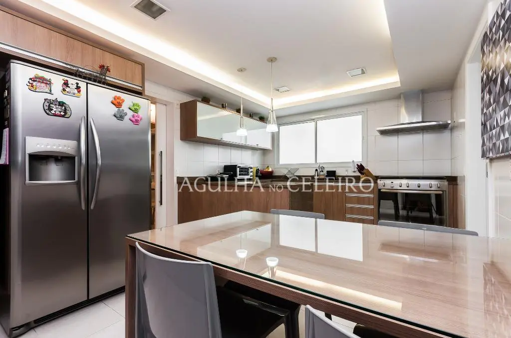 Venda/Moema: reforma irretocável e muito conforto! – AP4085