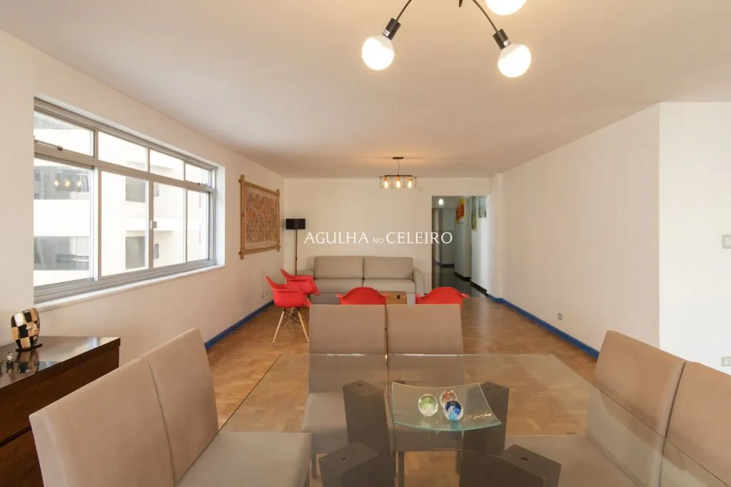 Venda/Jardim Paulista: Apartamento muito amplo. – AP7752