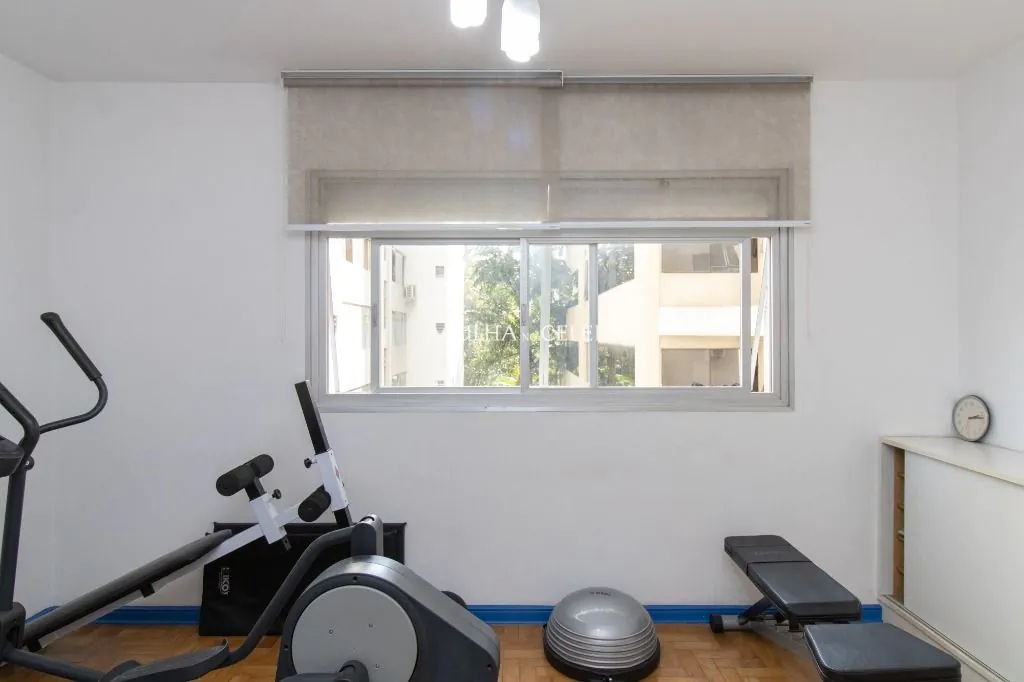 Venda/Jardim Paulista: Apartamento muito amplo. – AP7752