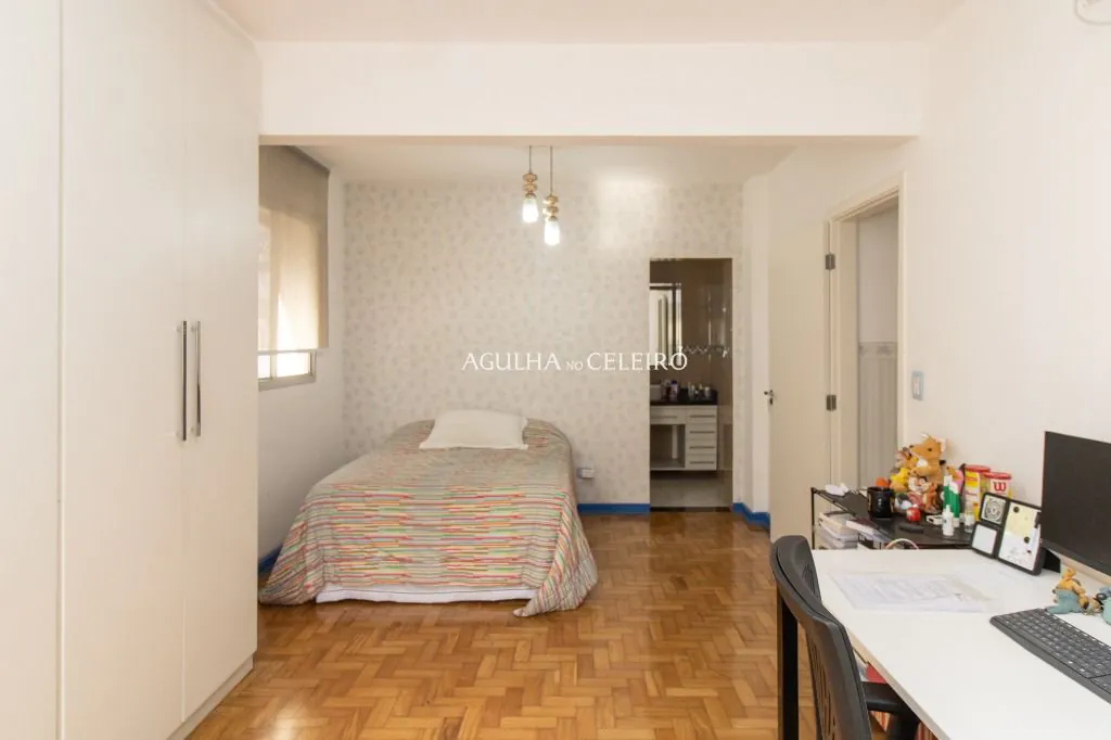 Venda/Jardim Paulista: Apartamento muito amplo. – AP7752