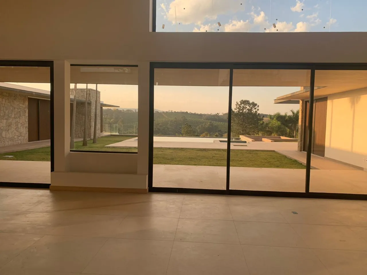 Venda/Quinta da Baroneza: sua vida no campo com projeto moderno e contemporâneo! – CA0936