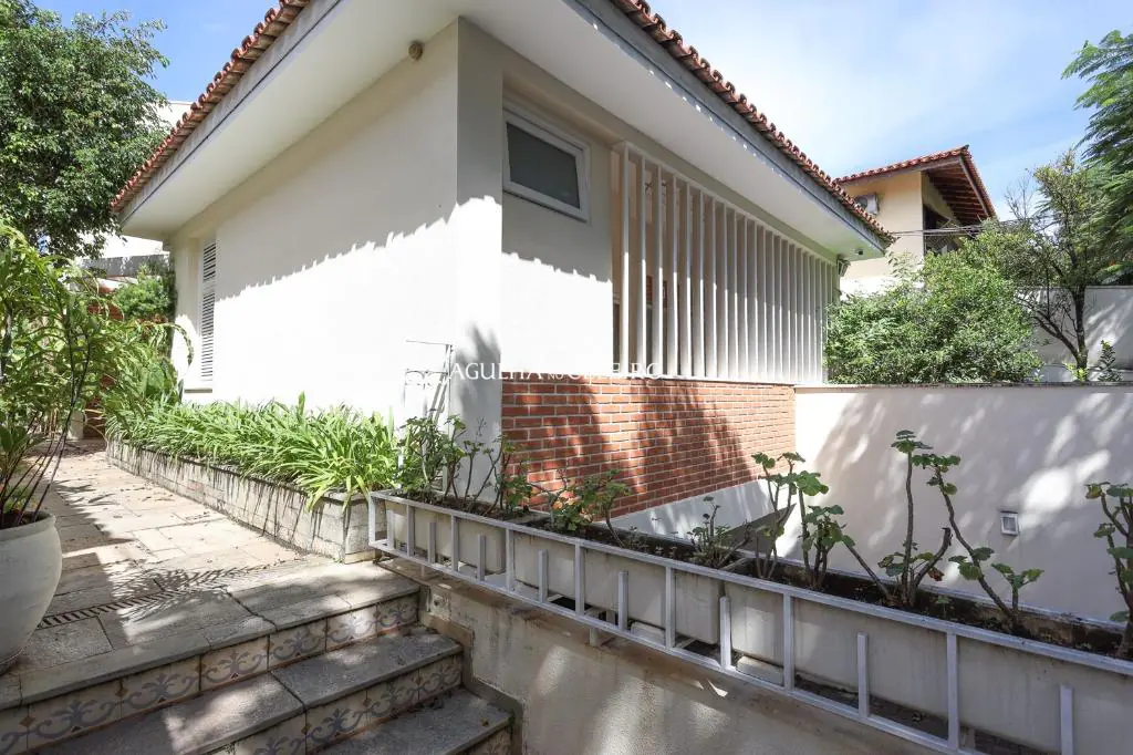 Venda/Pinheiros: Casa ampla e aconchegante! – CA0940