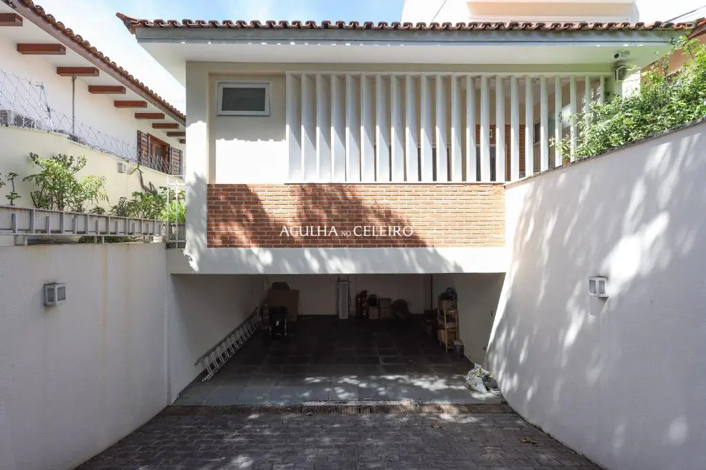 Venda/Pinheiros: Casa ampla e aconchegante! – CA0940