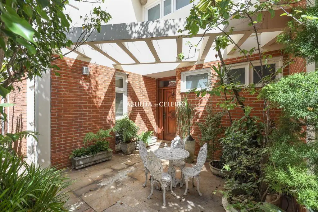 Venda/Pinheiros: Casa ampla e aconchegante! – CA0940