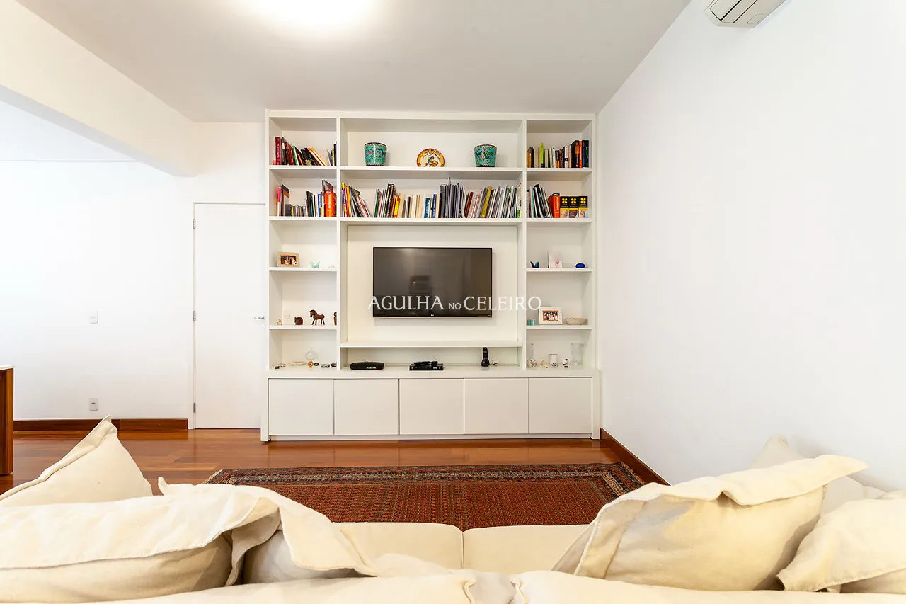 Venda/Vila Nova Conceição: Varanda deliciosa e muita luz natural! – 10061 - _MG_6554